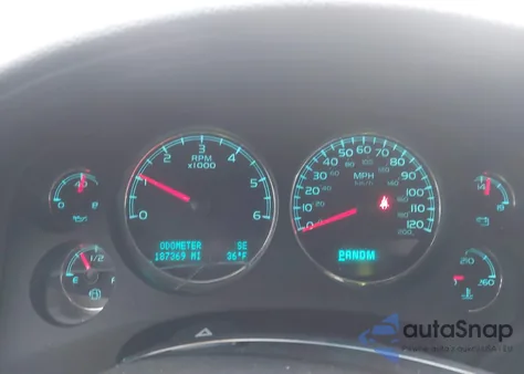 2010 GMC Yukon Denali z USA, uszkodzony, nr VIN 1GKUKEEF7AR270415